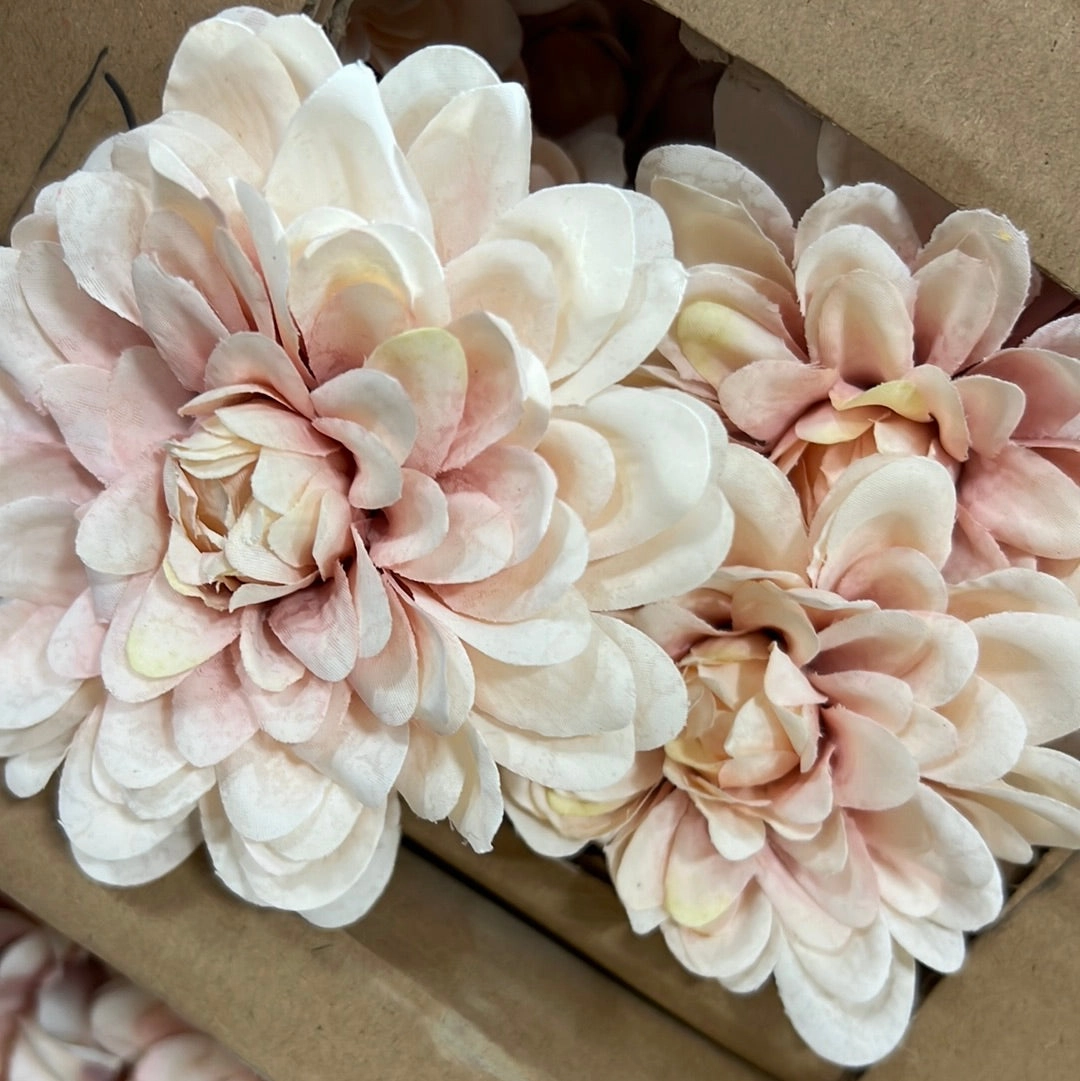 6 head Vintage Pink Dahlia spray