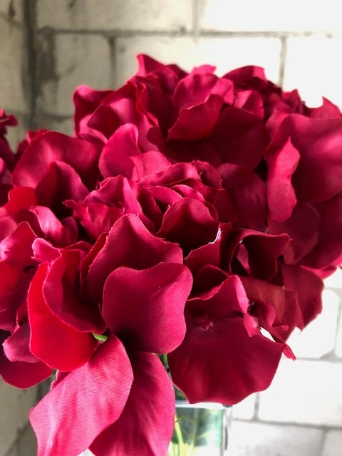 7 Head Burgundy Hydrangea Bunch Artificial flower