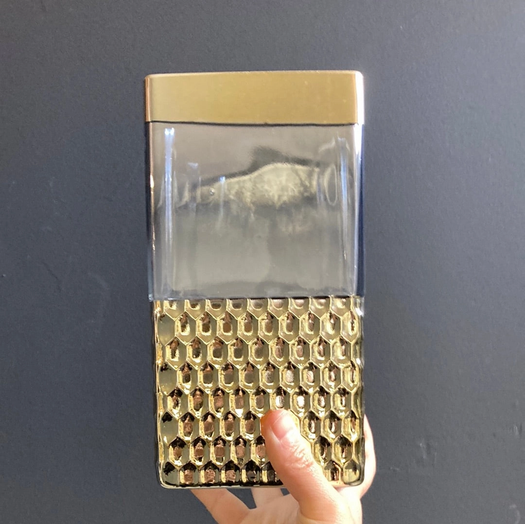 8 Honeycomb cube vase