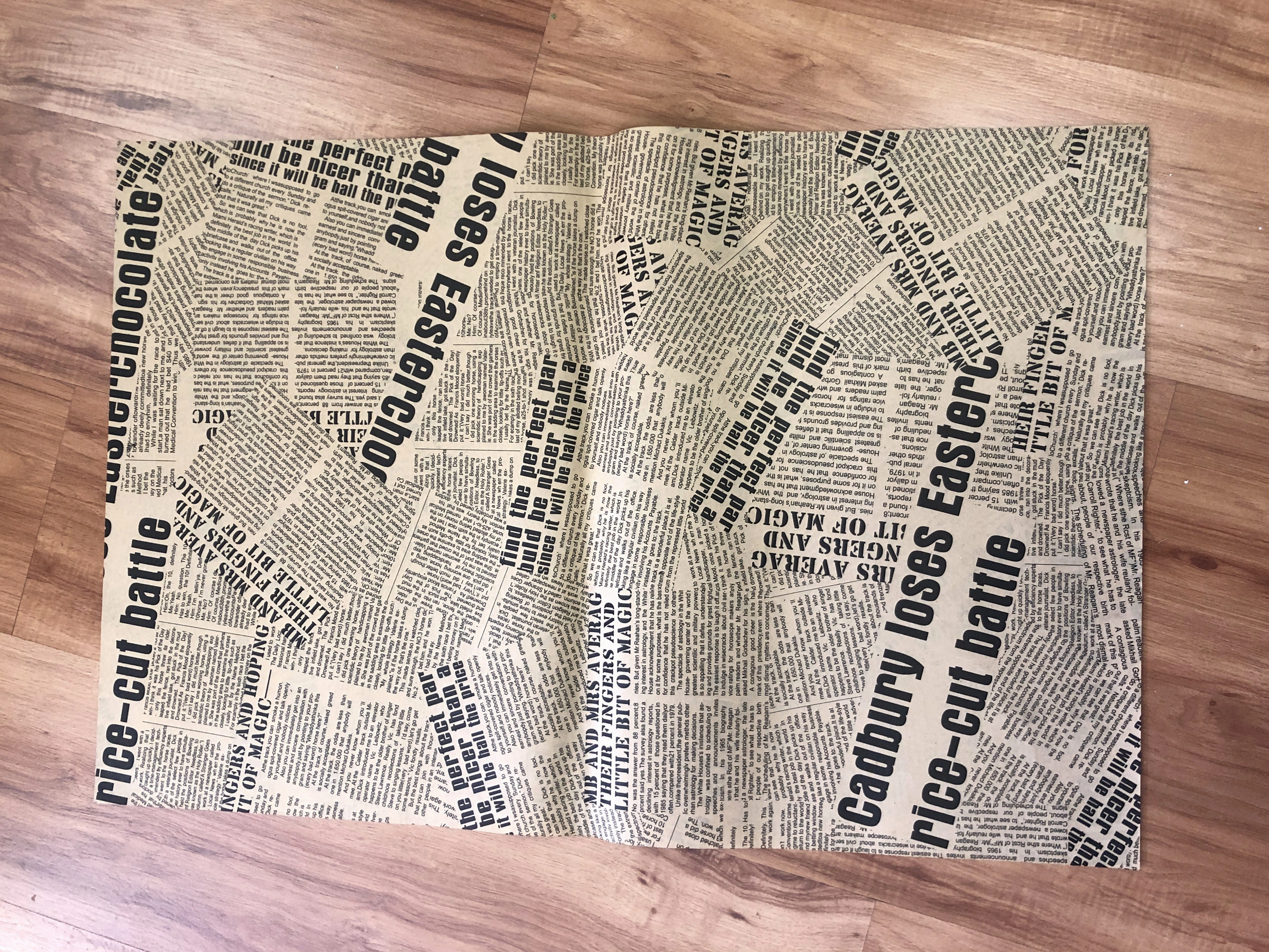 ACC0085 Textured Paper & Newspaper Print Paper