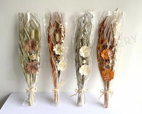 realistic flower bouquet