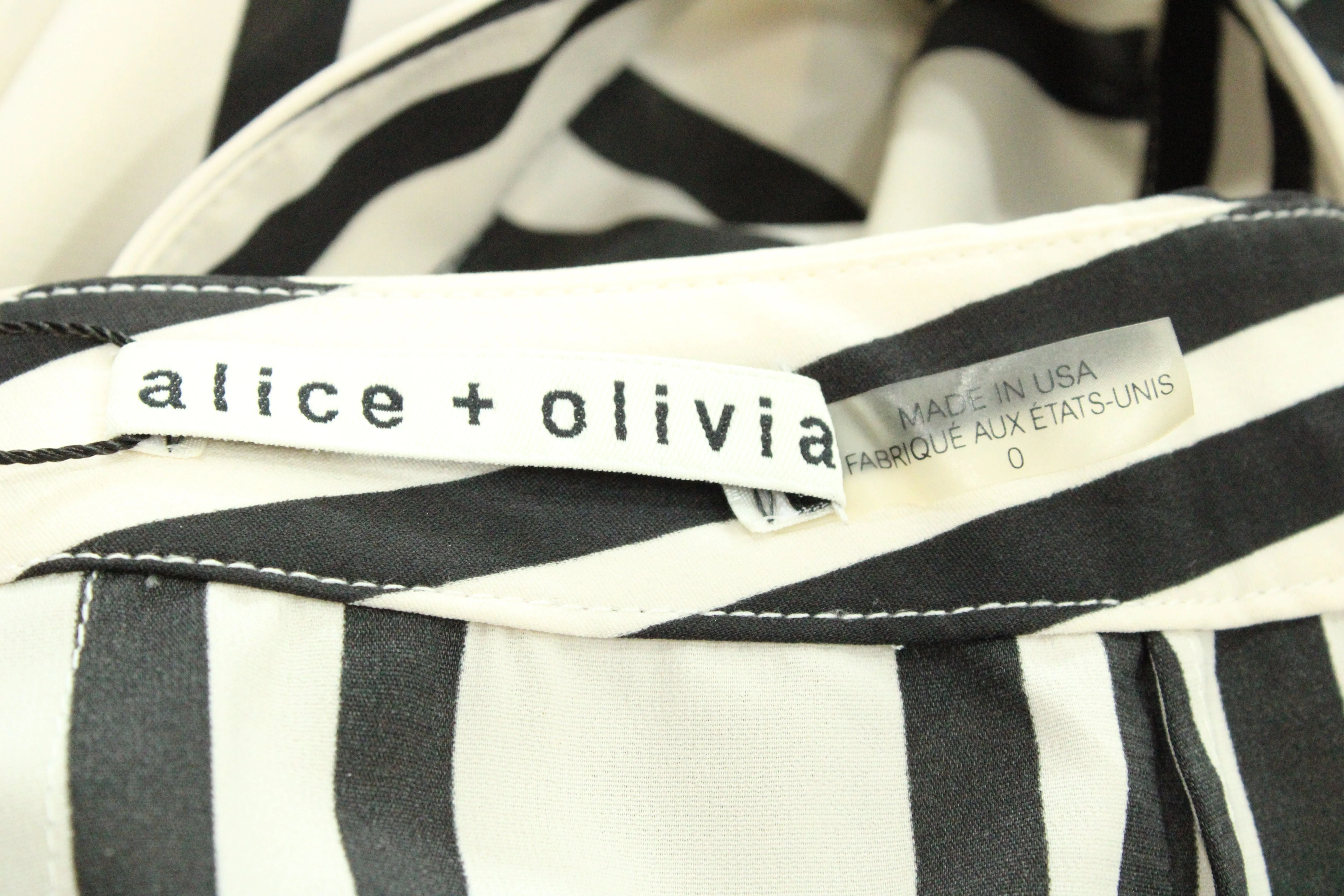Alice   Olivia Gestreifte Weitbeinige Hose in Weiß aus Polyester