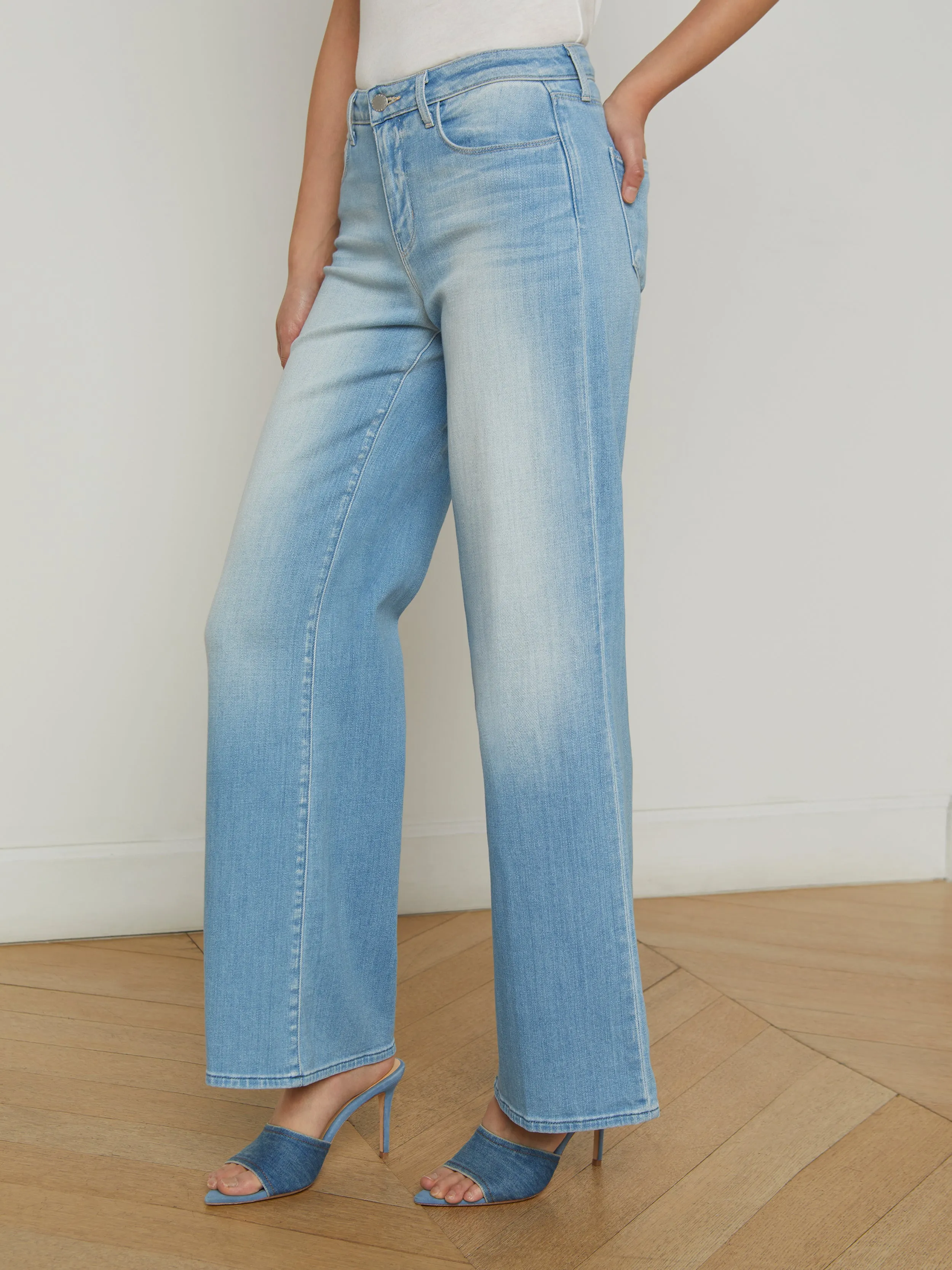Alicent Weit geschnittene Jeans