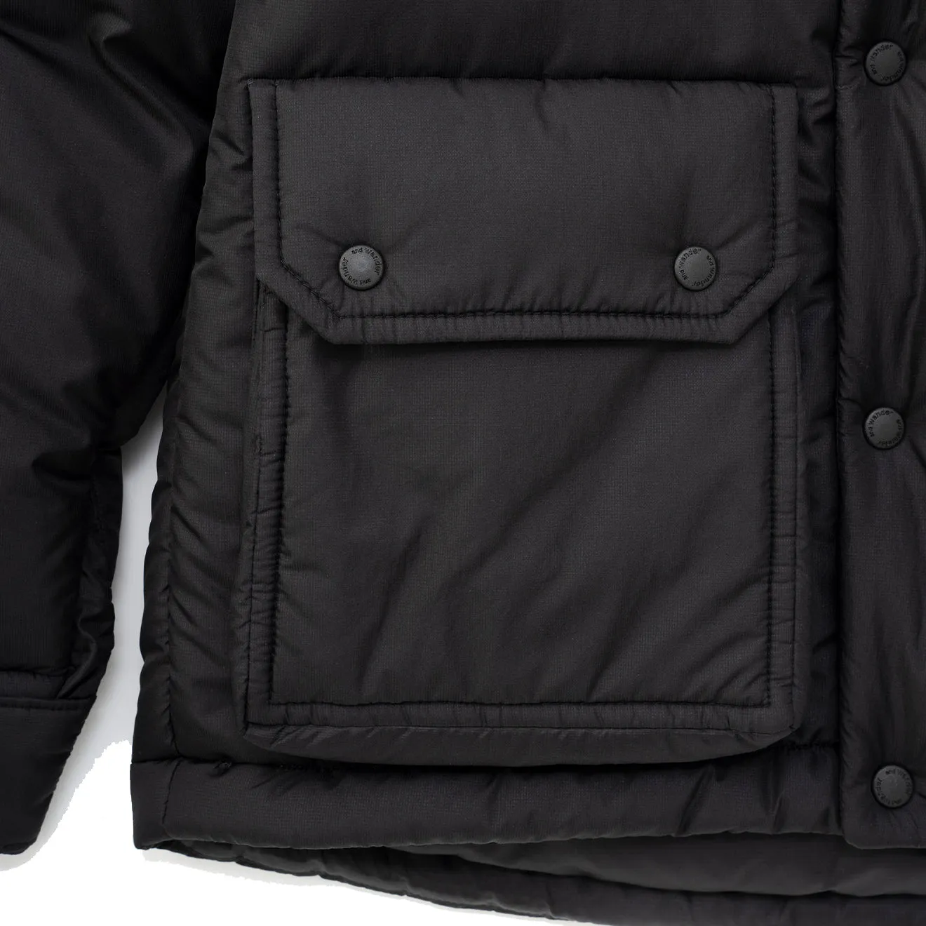 And Wander x Maison Kitsune Isolierjacke Schwarz