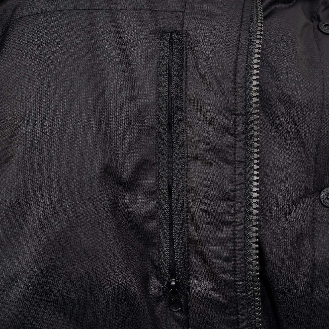 And Wander x Maison Kitsune Isolierjacke Schwarz