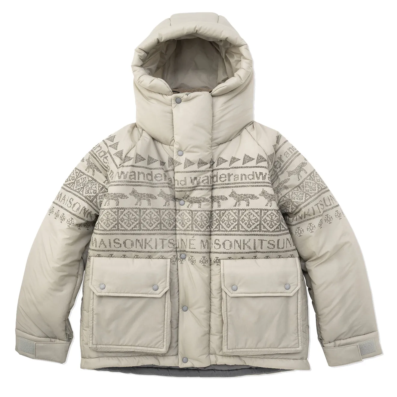 And Wander x Maison Kitsune Nordic Grenz-Isolationsjacke Beige