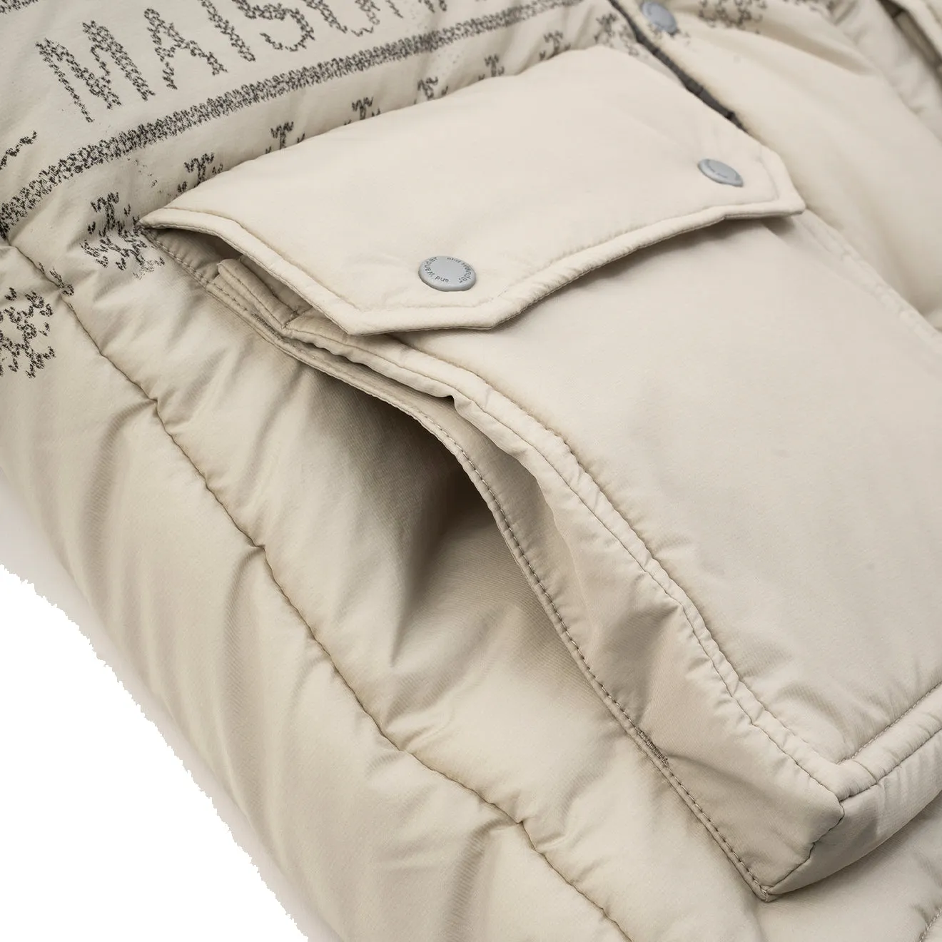 And Wander x Maison Kitsune Nordic Grenz-Isolationsjacke Beige