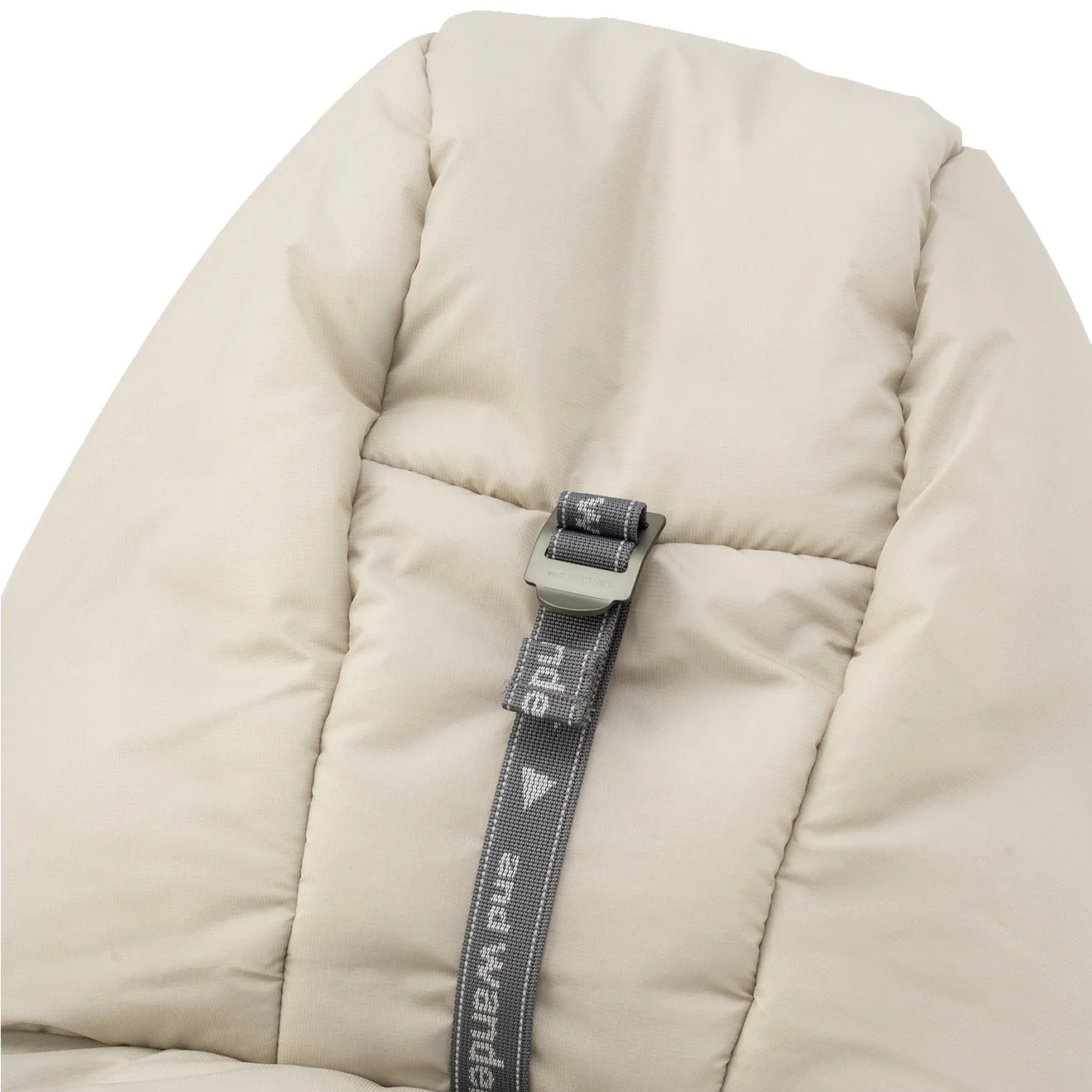 And Wander x Maison Kitsune Nordic Grenz-Isolationsjacke Beige