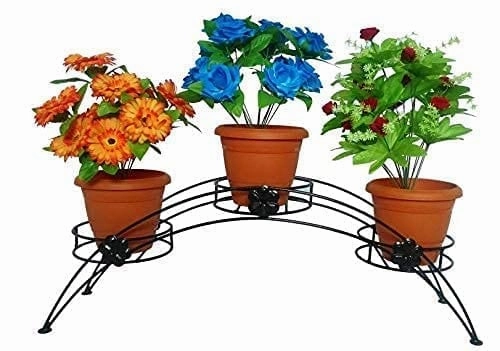 Arc Gardening Stand
