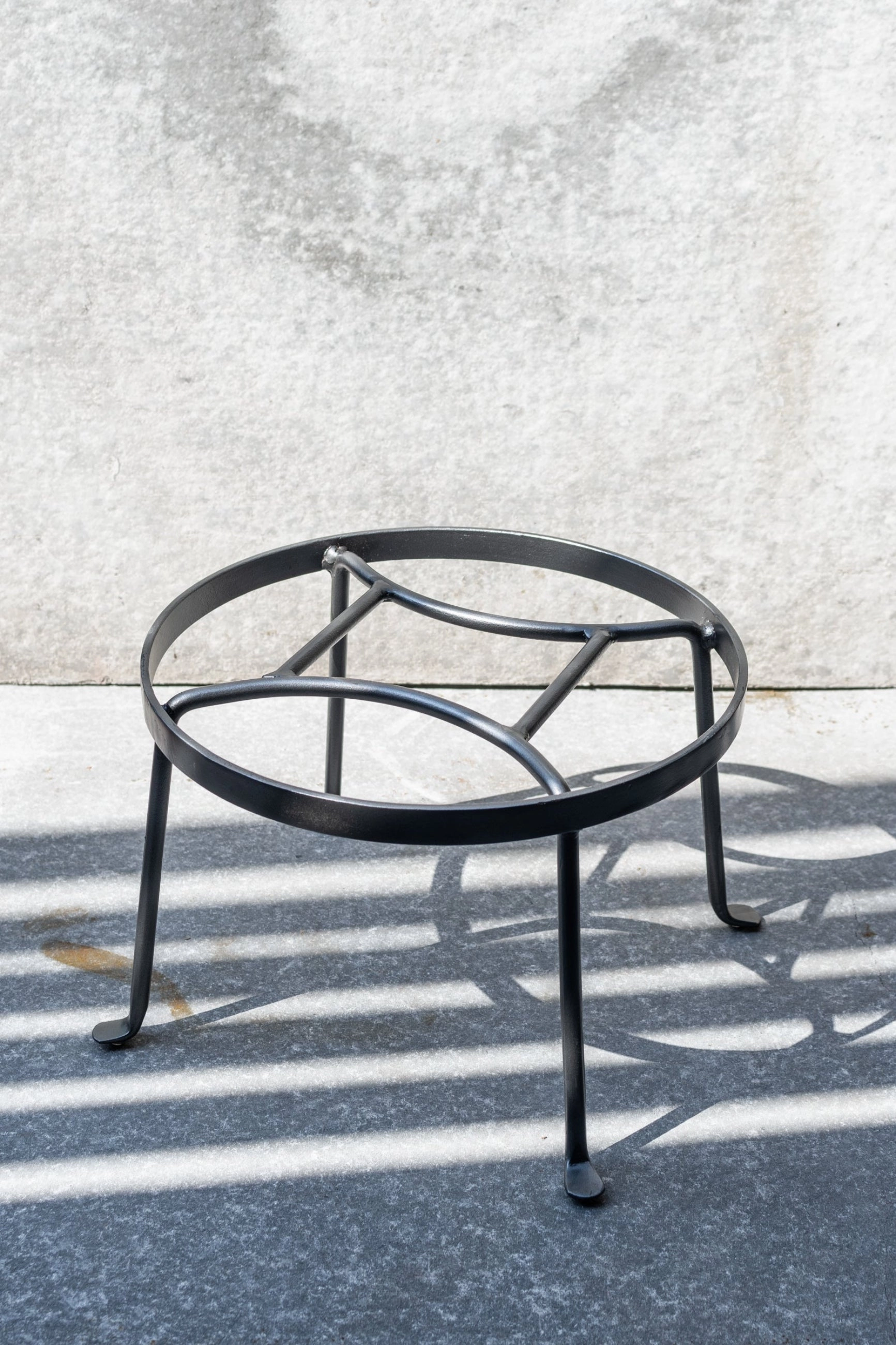 Argyle Plant Stand small,potted plant decor