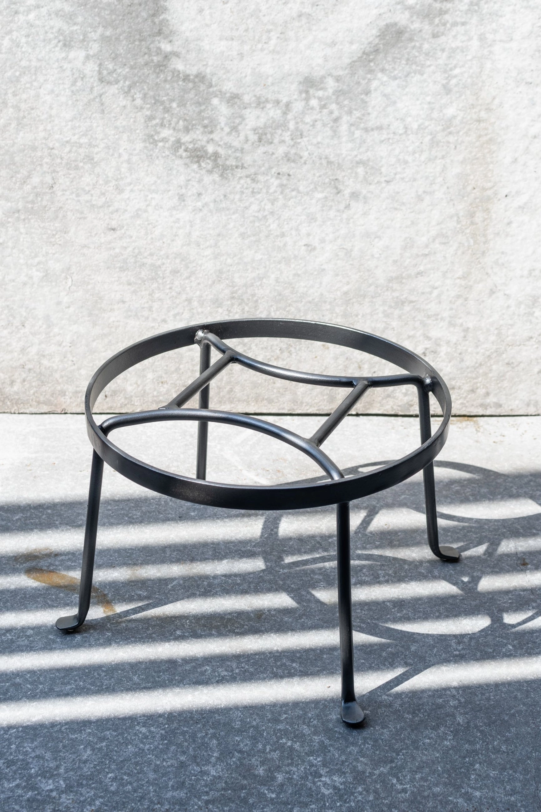 Argyle Plant Stand small,indoor flower container