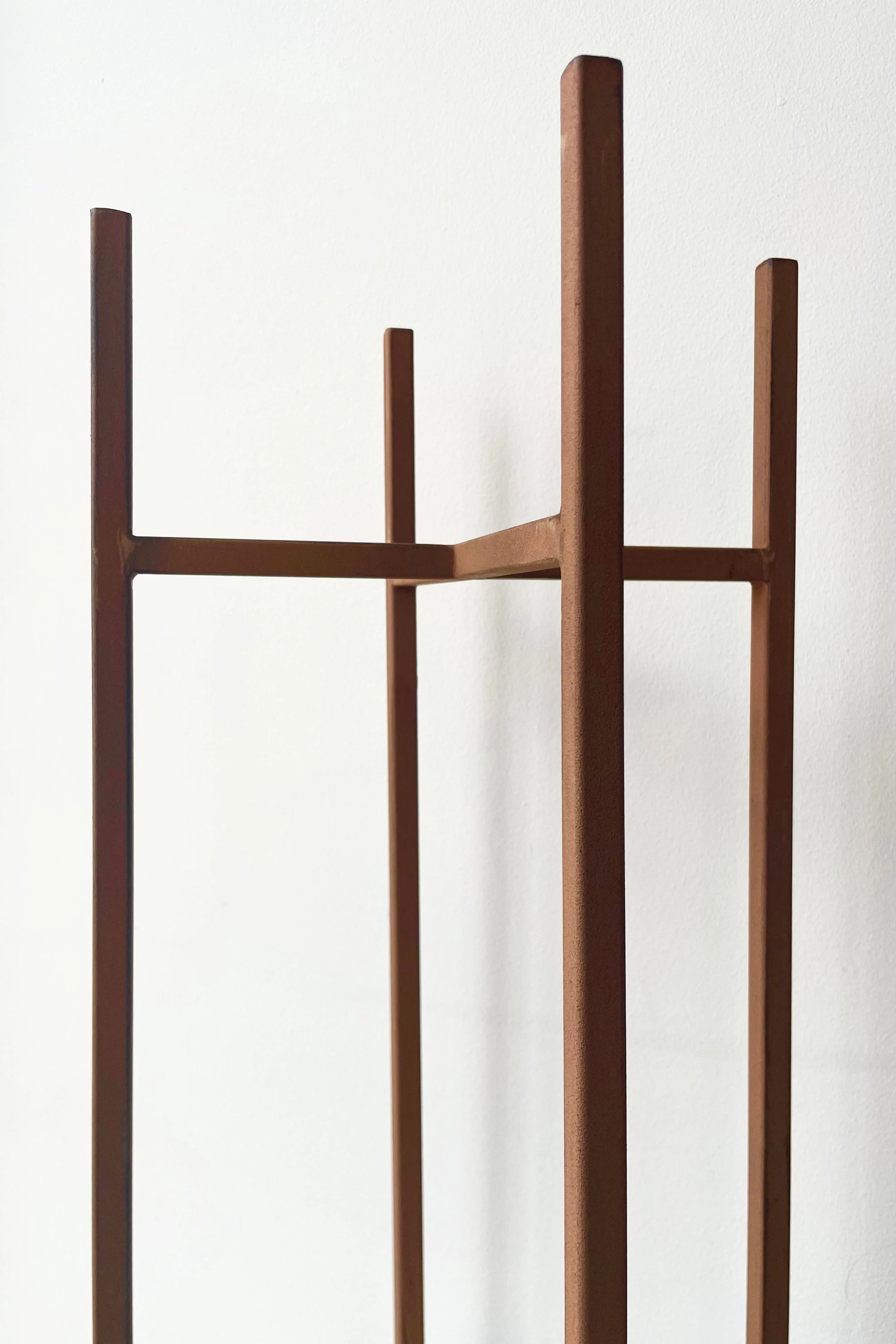 Ascot Plant Stand, Rust 9.45"