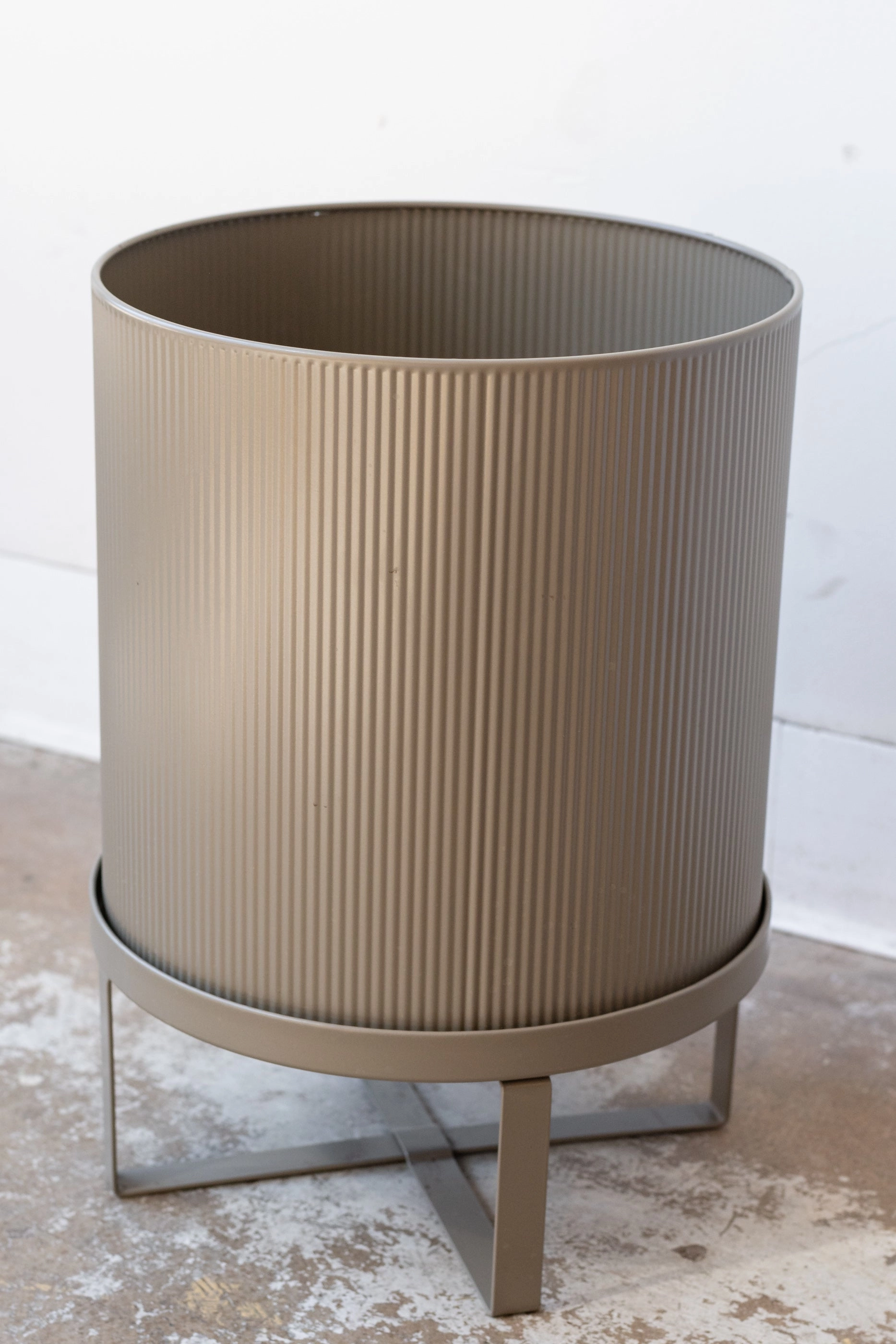 Bau Pot Warm Grey Large