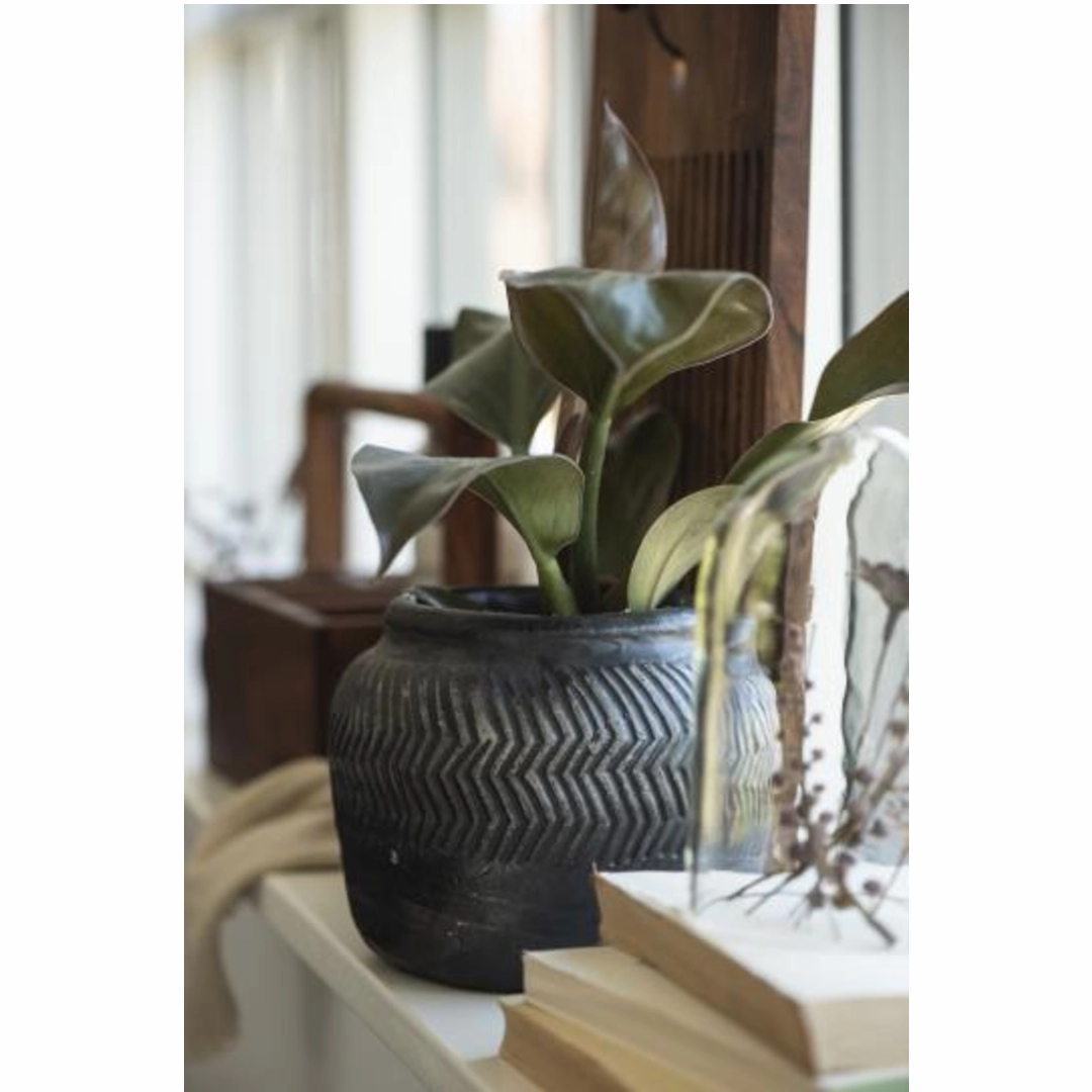Black Cement Grooved Pot 12cm