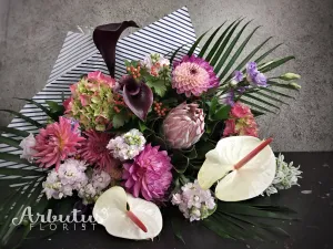 Blooming Garden,realistic flower bouquet 