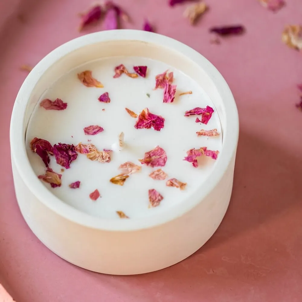 Bougie fleurie rose sauvage