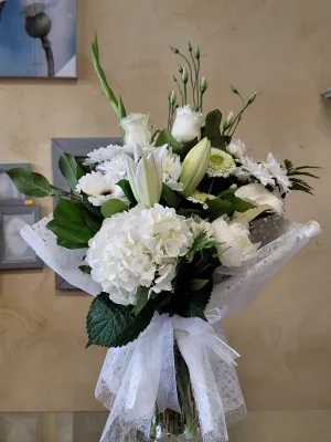 Bouquet No.1 (Photo shown is Large size. Small $60, Medium $80, Large $100 Extravagant $120 CAD),faux bloom stem 