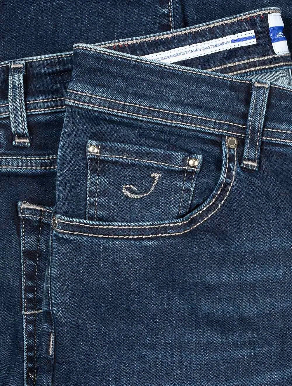 Burgunder Abzeichen Slim Fit Jeans Denim