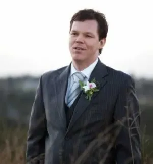 Buttonholes & Corsages,realistic flower bouquet 