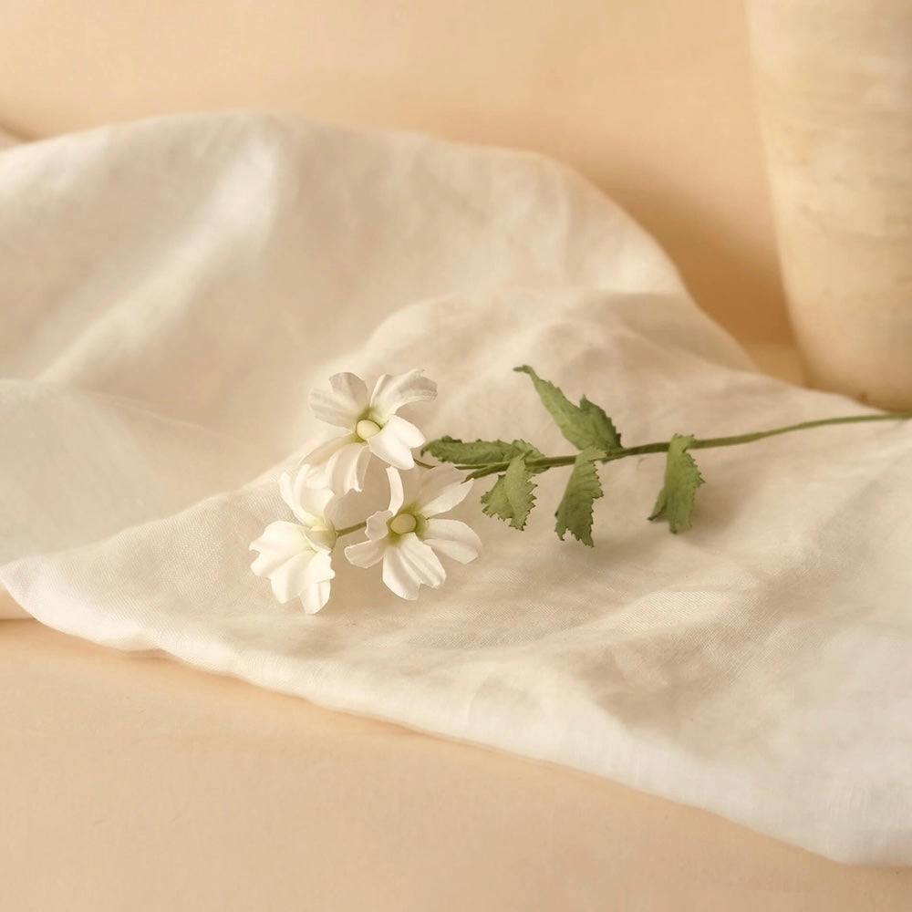 Campanule en papier blanche,mother's day bouquet