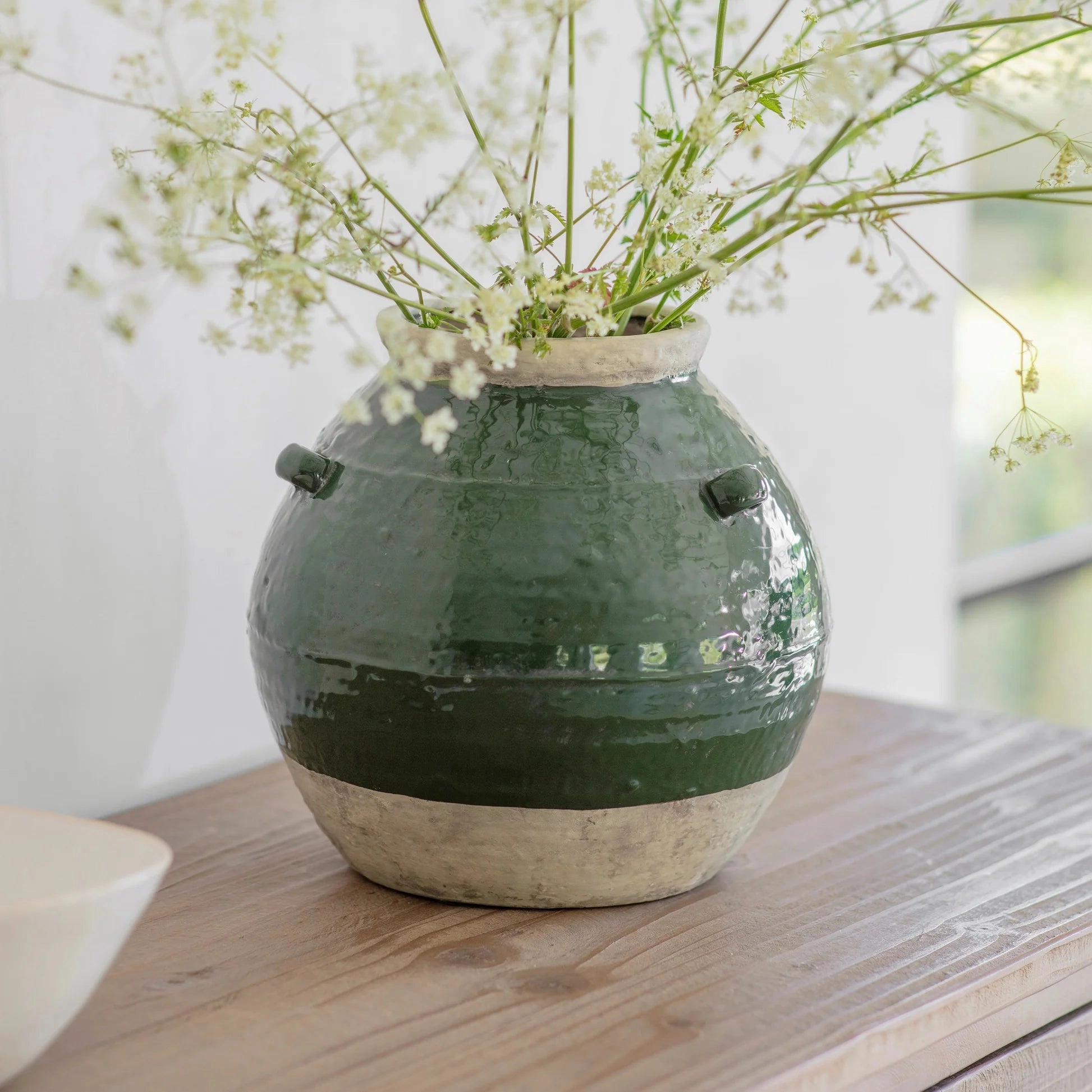 Carlingford Squat Green Urn with Handles 26cm
