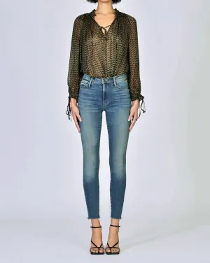 Carmen Knöchel-Ausfransung Jeans im Kuss-Look auf Chic
