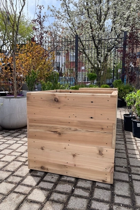 Cedar Square 26" Planter,indoor flower container