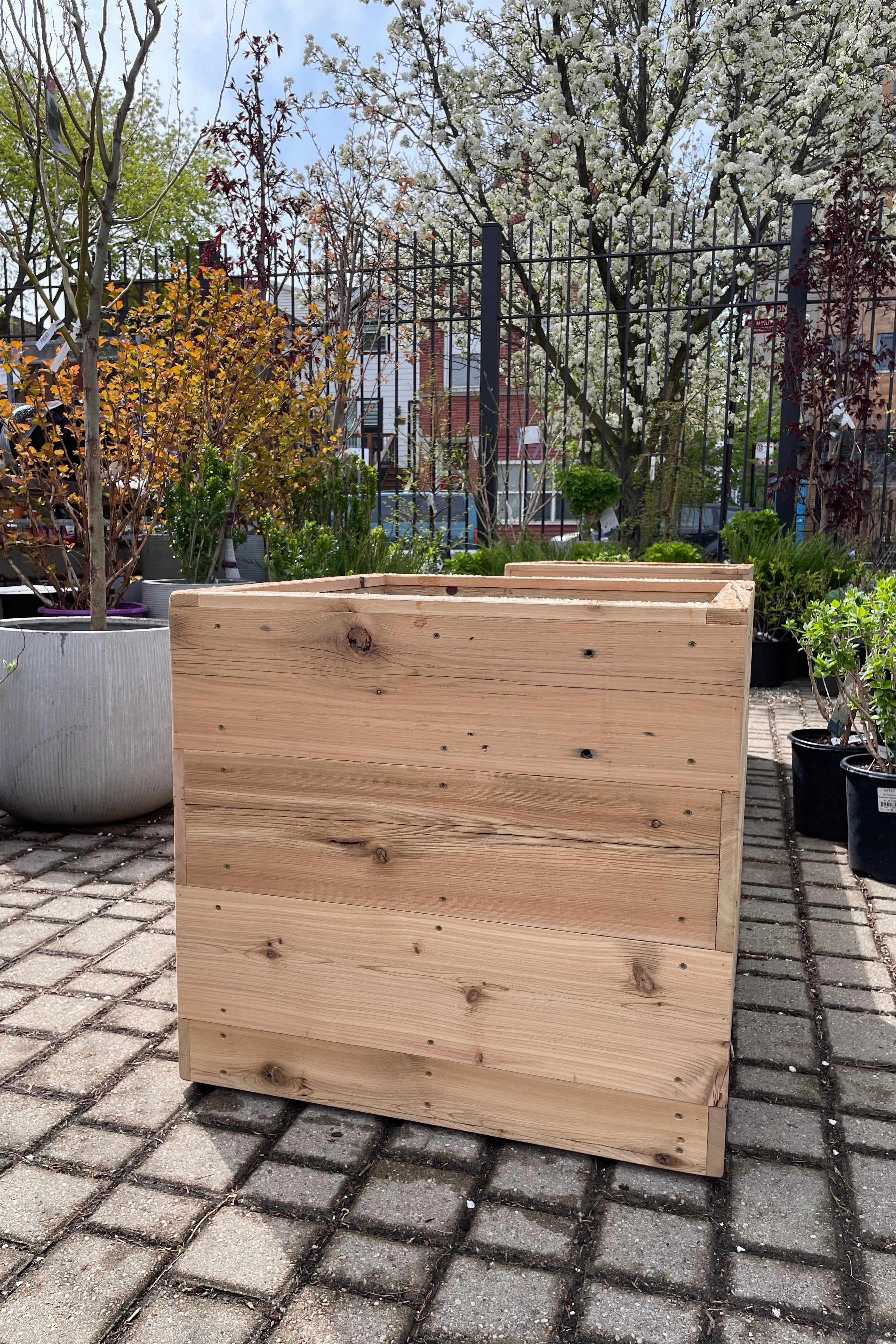 Cedar Square 26" Planter,indoor flower container