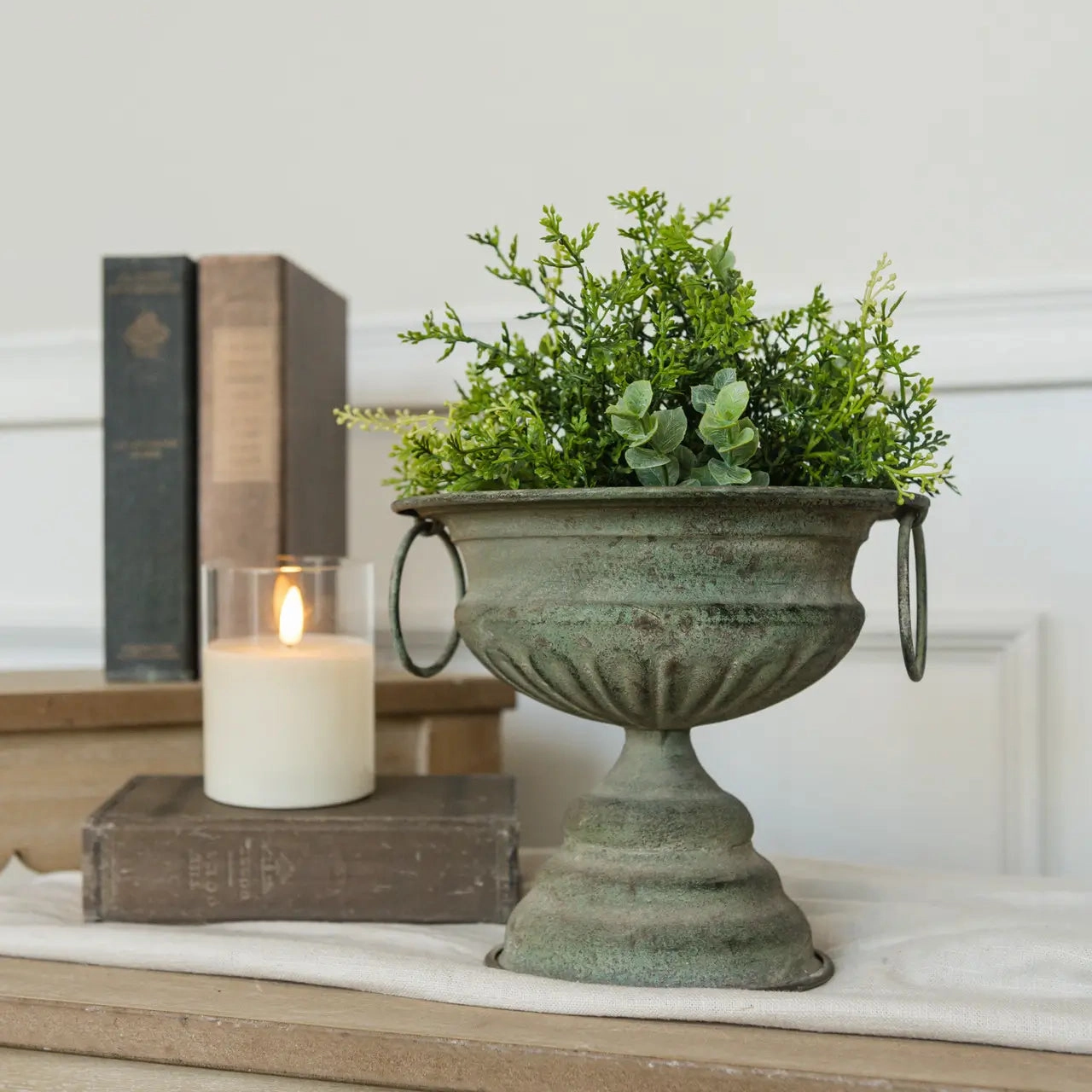 Celeste Urn