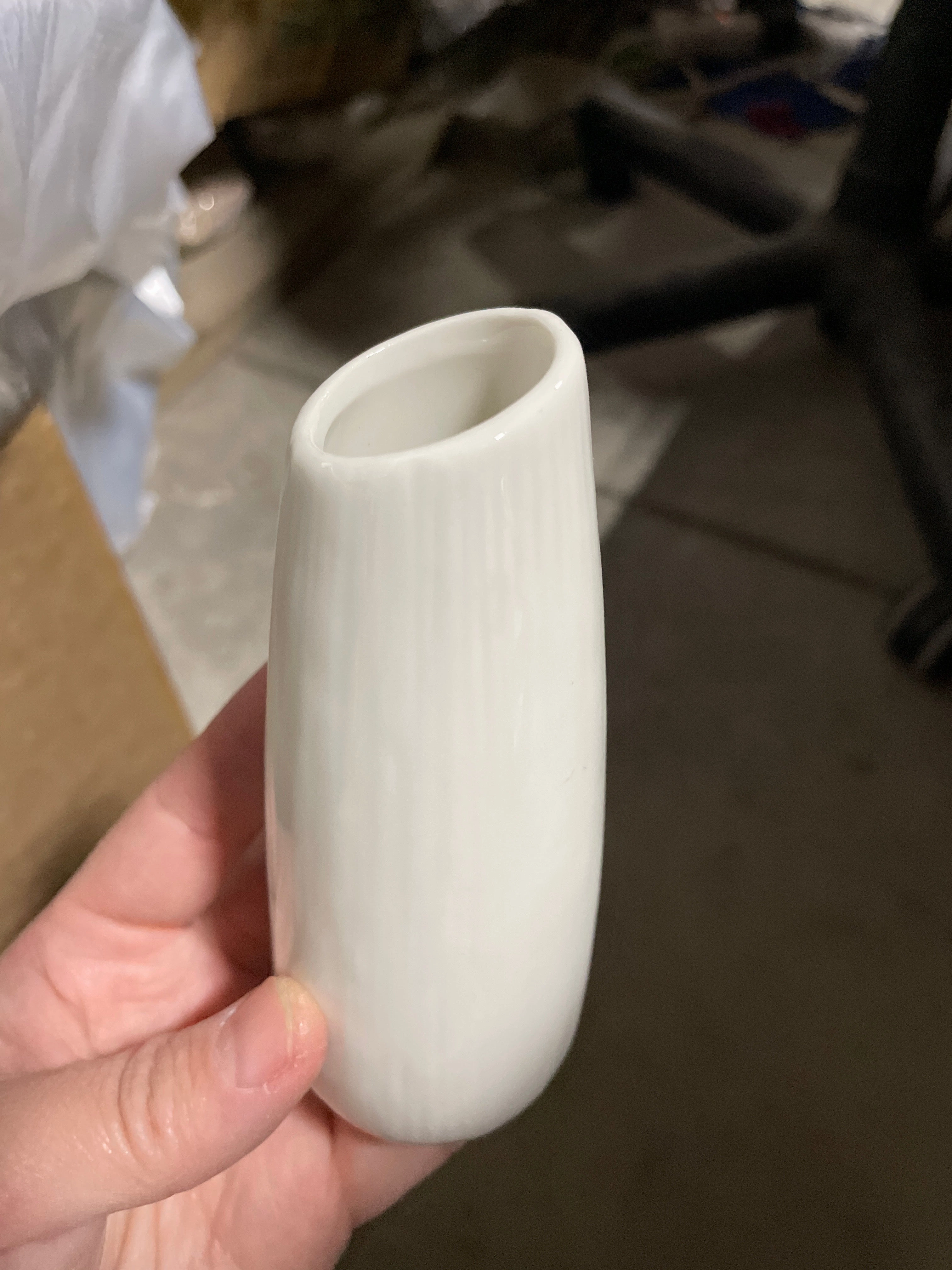 Ceramic Small White vase 4.5-5