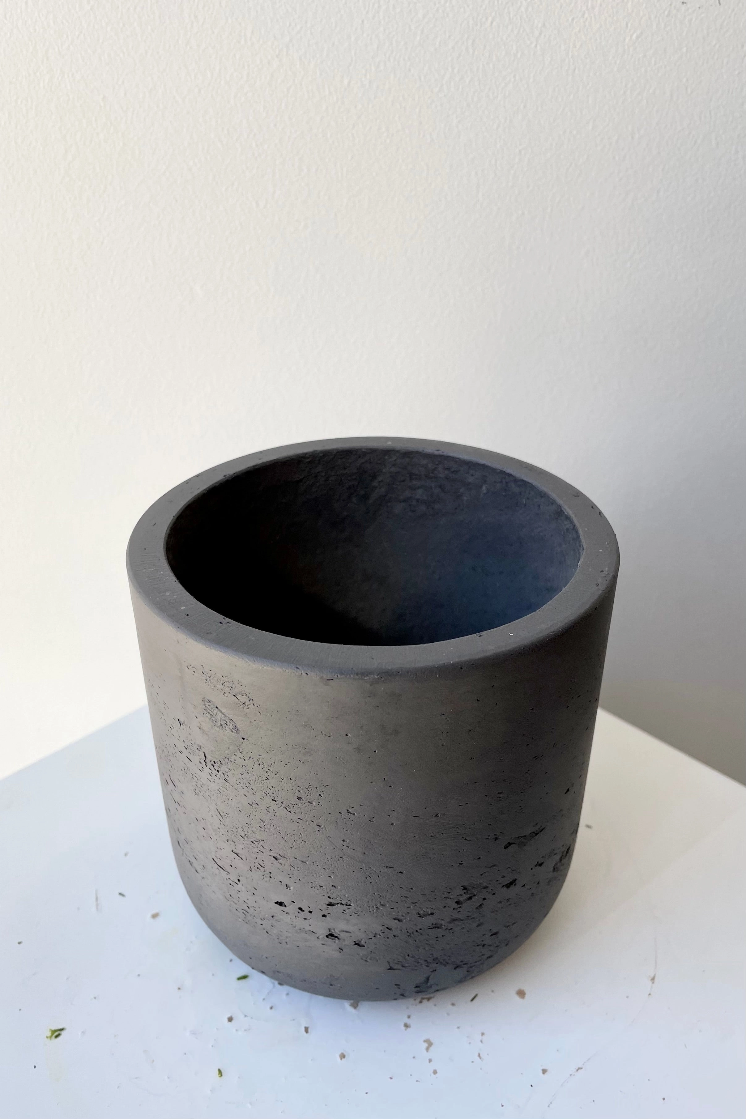 Charlie Pot Black Washed XS
