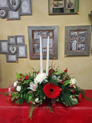 Christmas No.8 (18" with 2 taper candles),faux bloom stem 