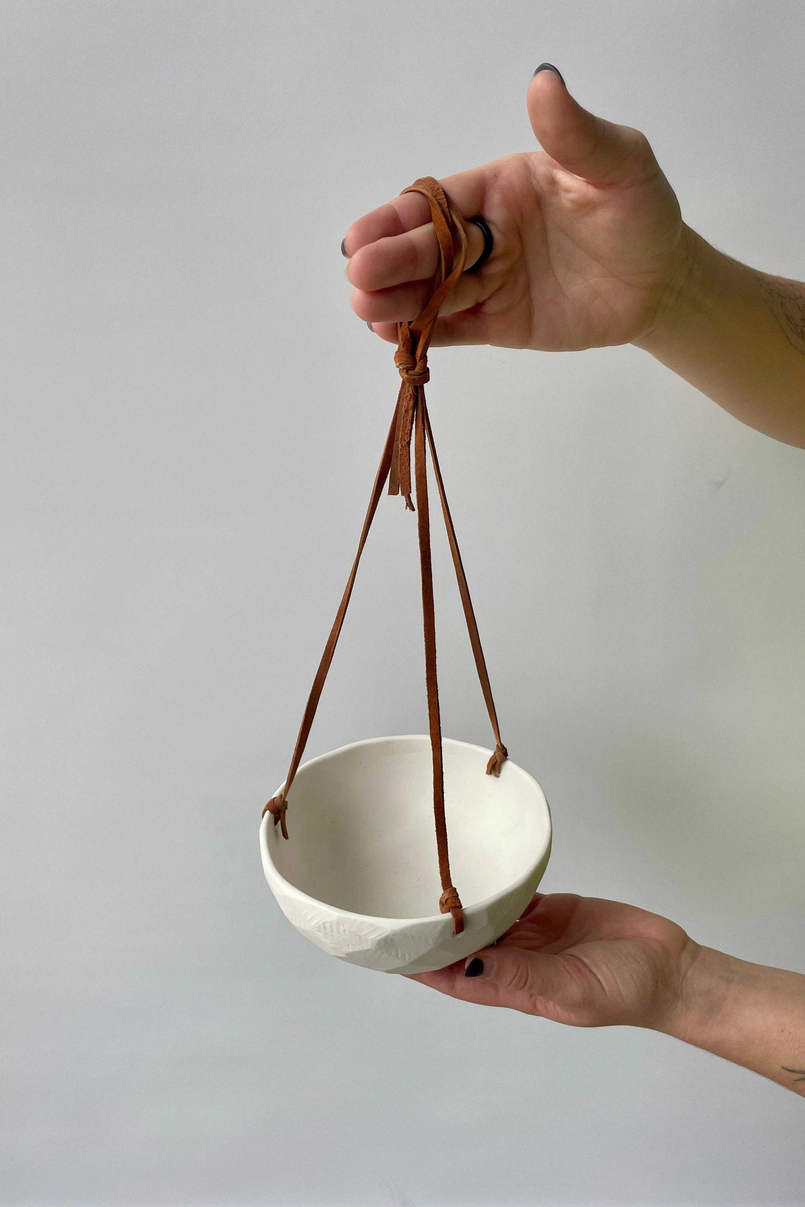 Classic Hanging Planter Porcelain Small
