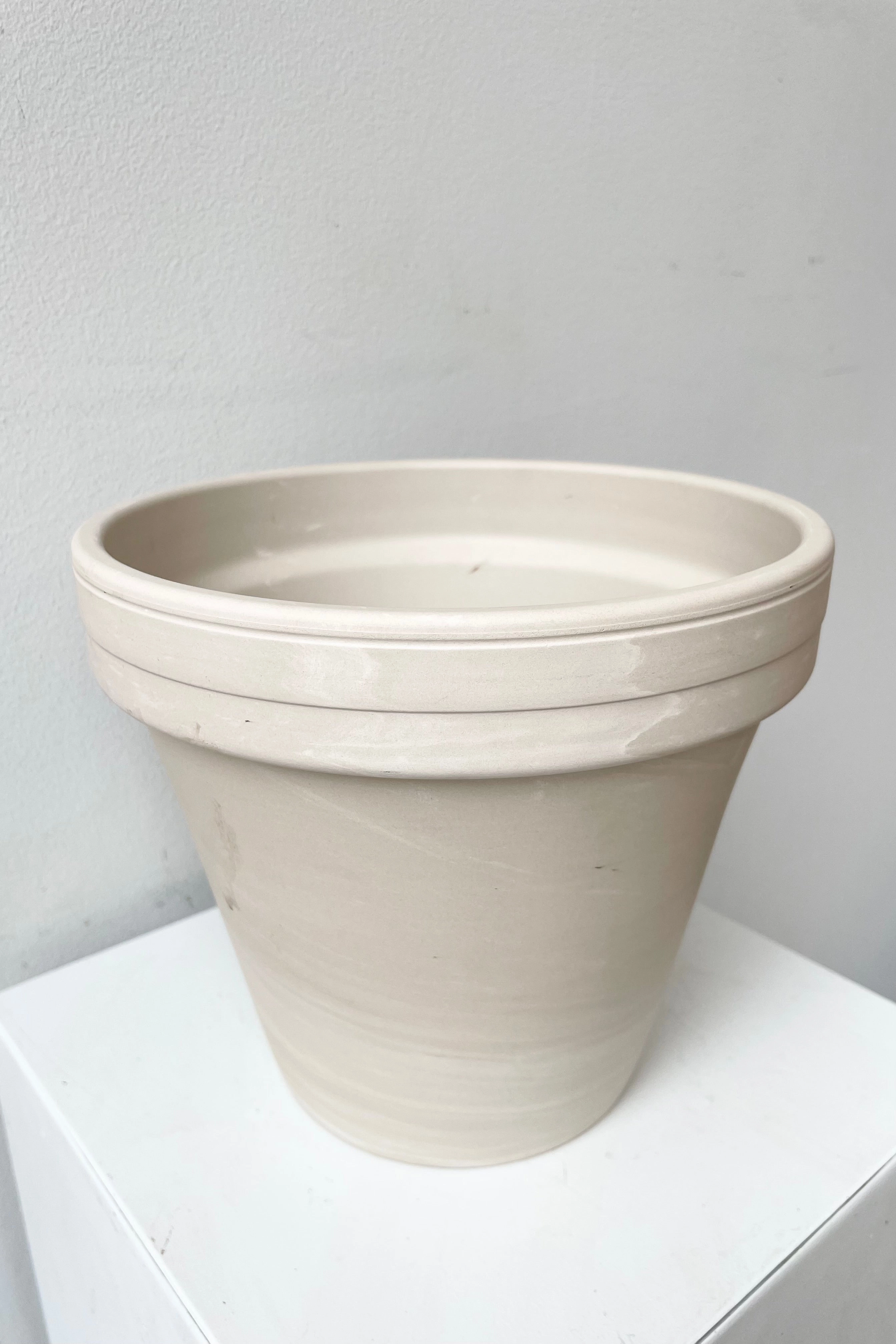 Clay Pot Granite 8"