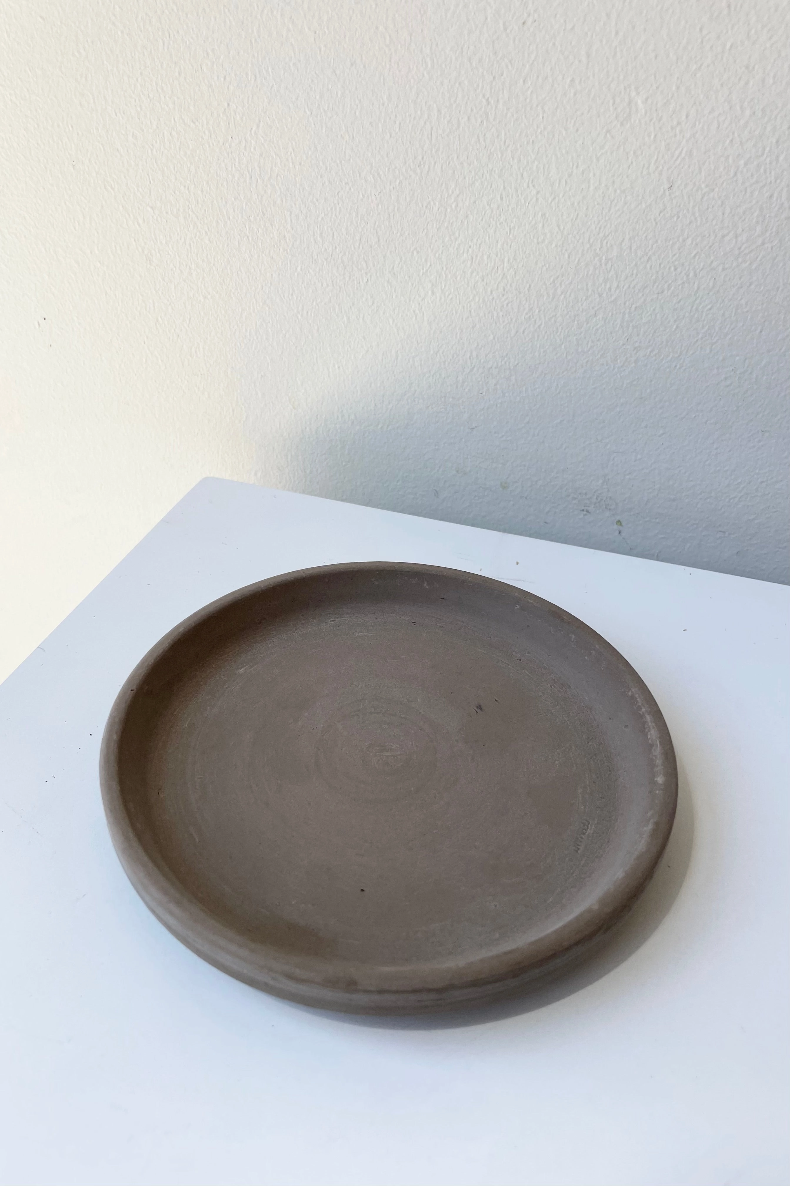 Clay Saucer dark basalt to fit 8"