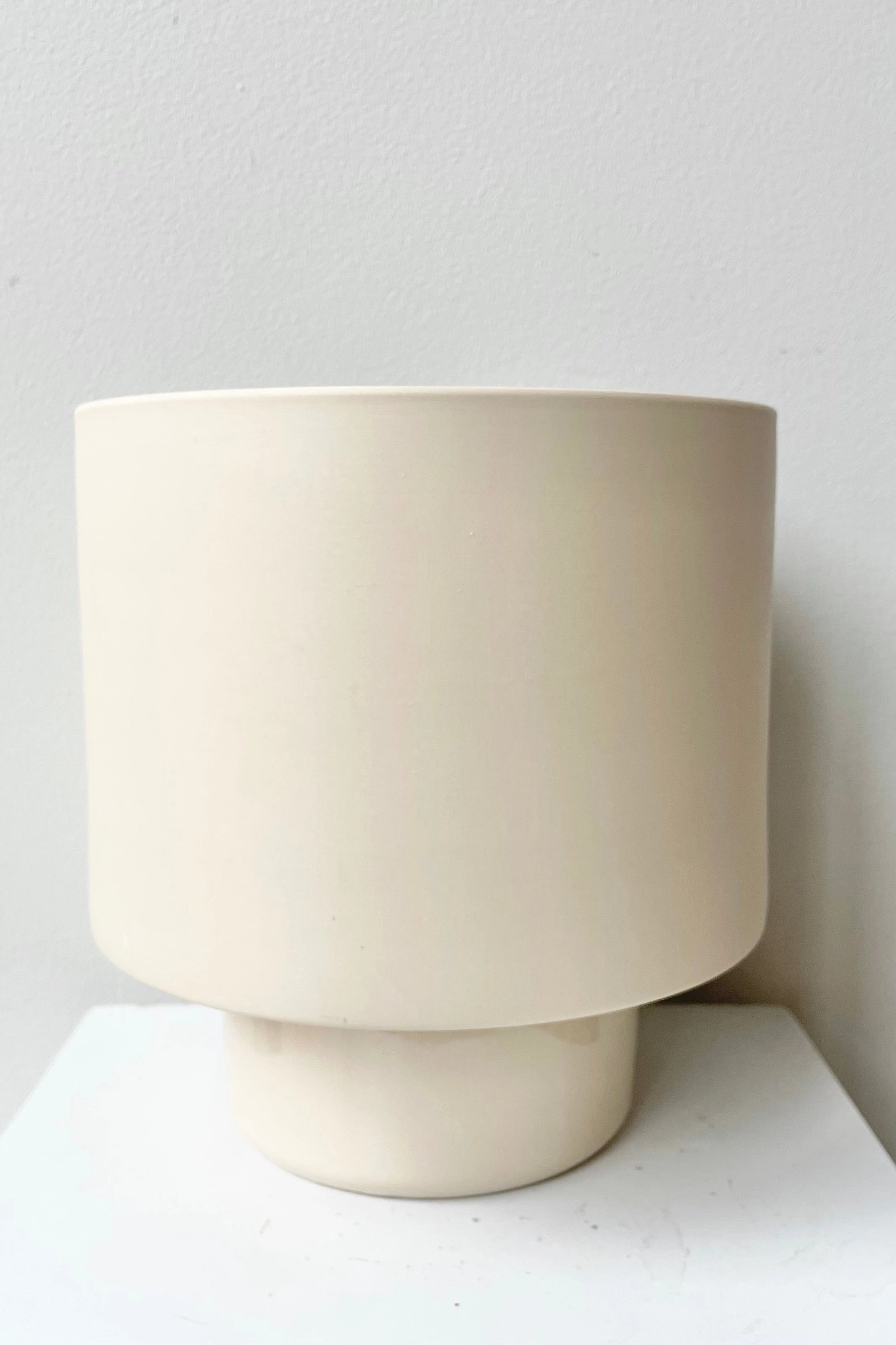 Collector's Gro Pot clay large