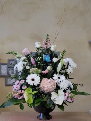 Container arrangement No.31,faux bloom stem 