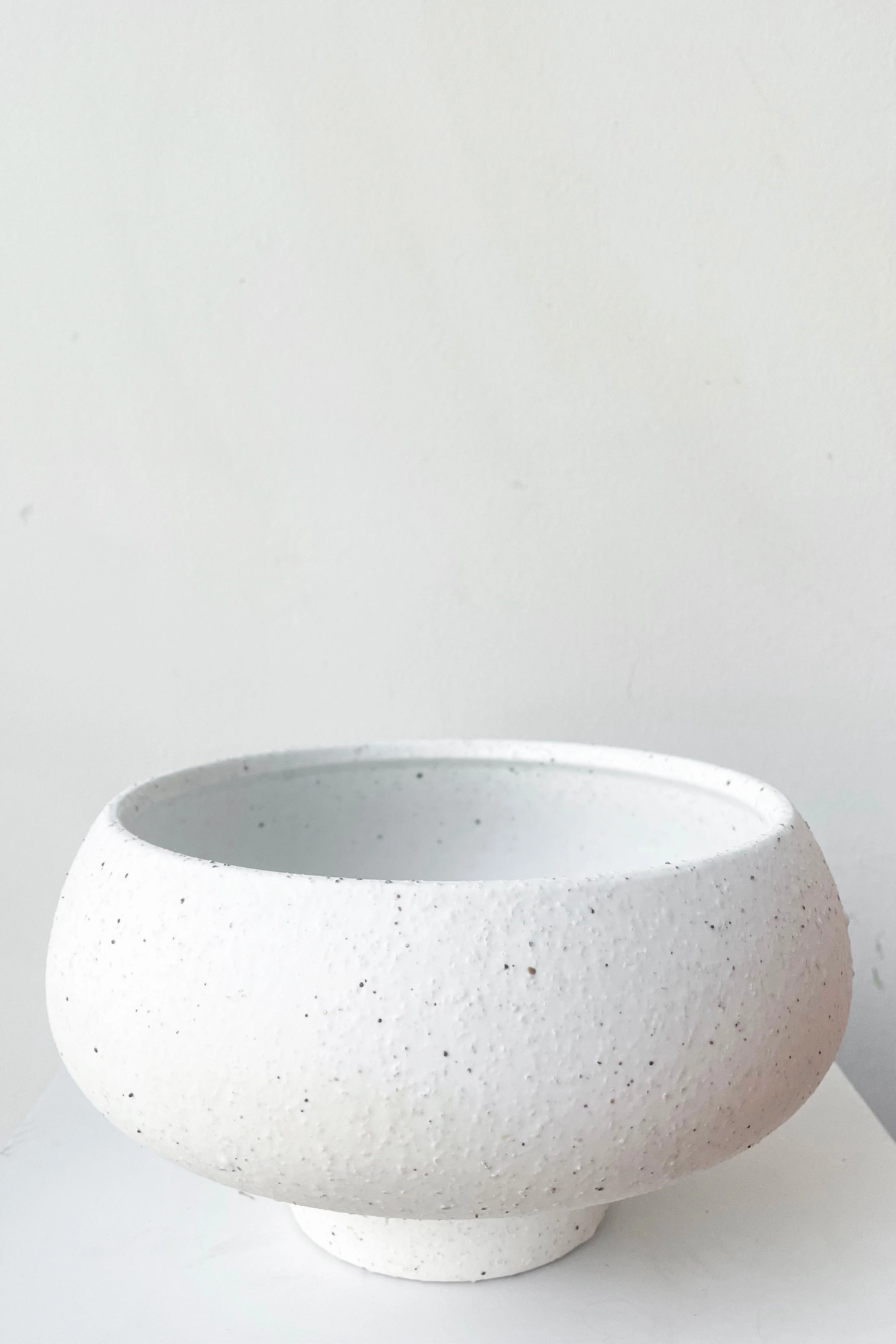 Cruz Stoneware Cachepot,indoor flower container