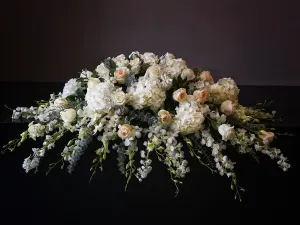 CS-9,realistic flower bouquet 