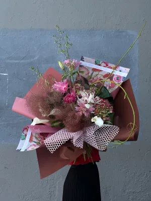 Cyclonic Bouquet,realistic flower bouquet 