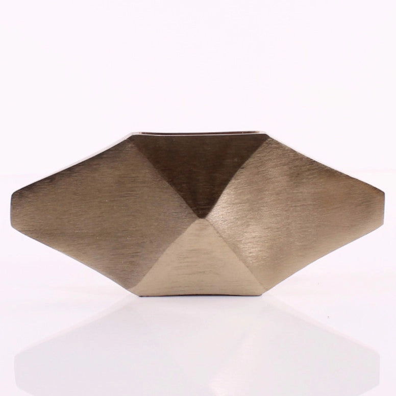 Dara Vase