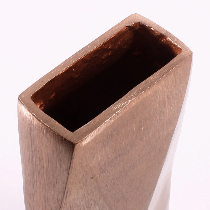 Daro Vase