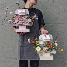 Designer's Choice Flower Handbag,funeral flower decor