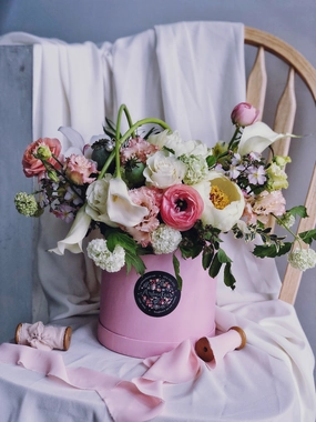Designer's Choice Flower Hatbox,mother's day bouquet
