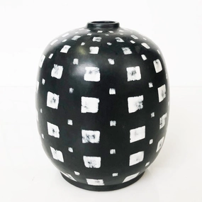 Dot Vase,hand-painted ceramic vase