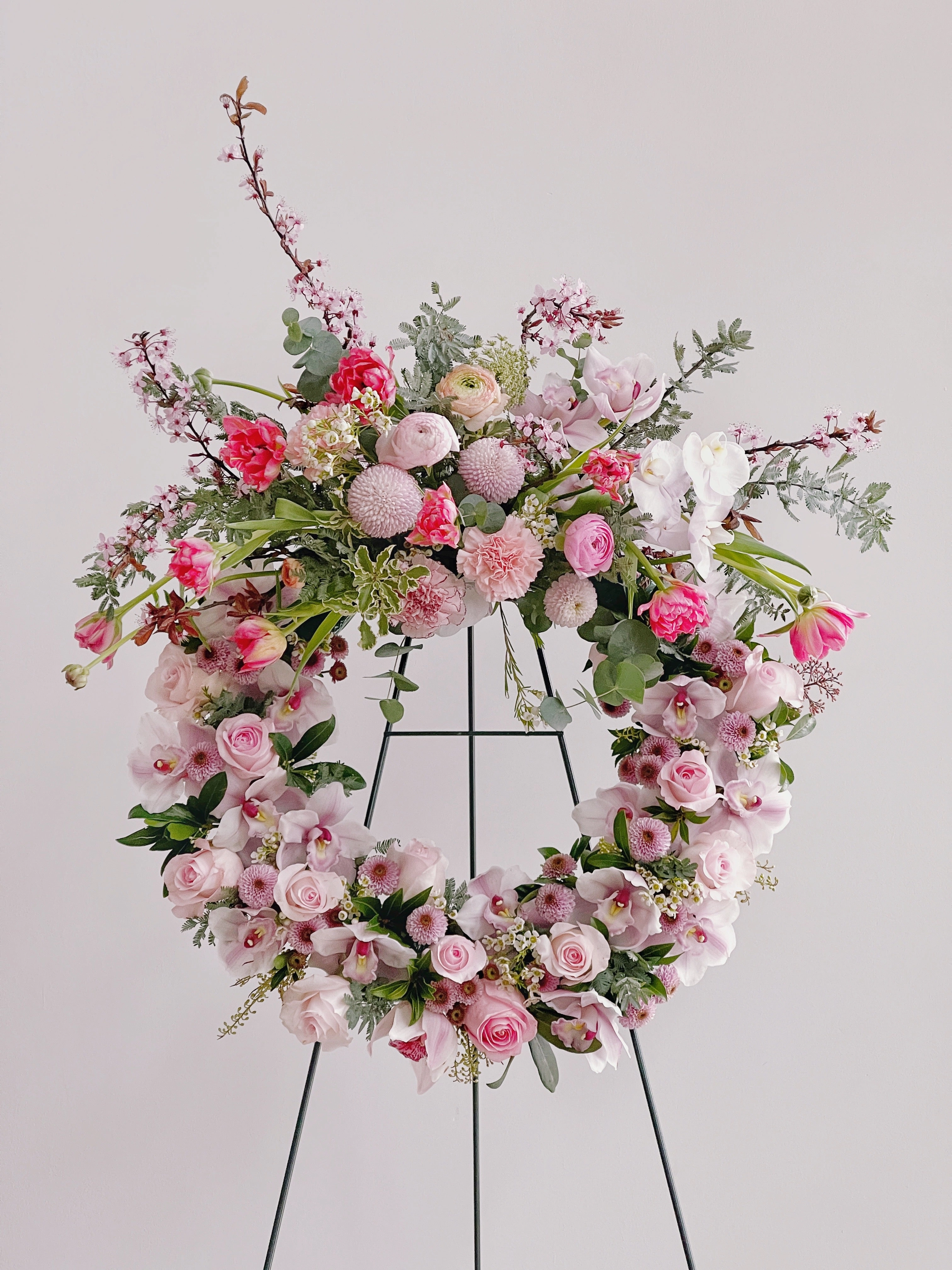 ER-5 Premium Wreath with Crown,romantic flower gift