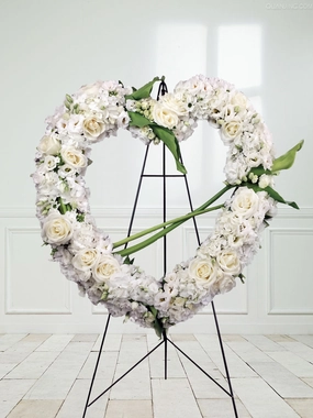 ER-6 Monocolour Heart-shaped Wreath,romantic flower gift