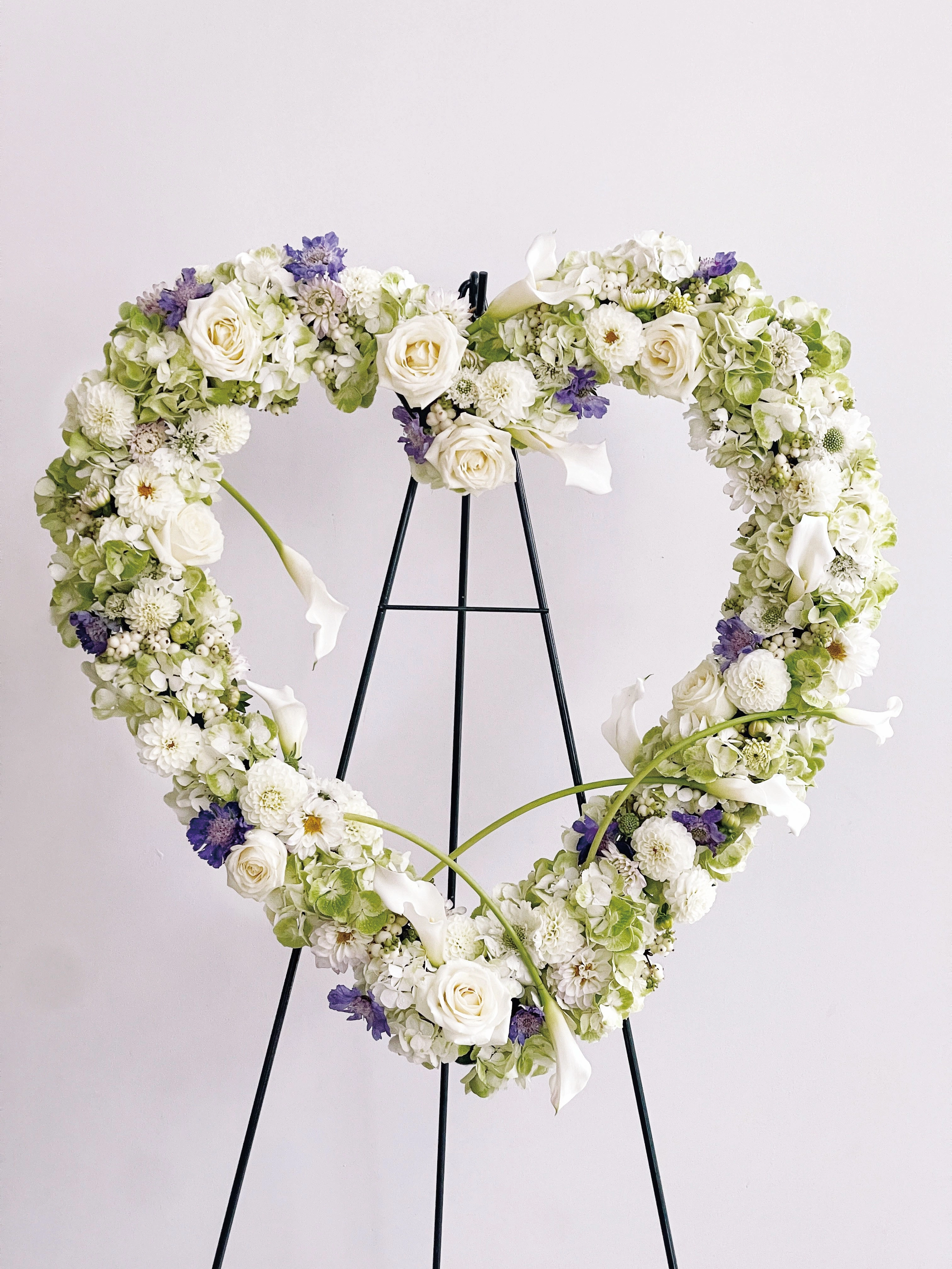 ER-7 Bicolour or Multicolour Heart-shaped Wreath,romantic flower gift