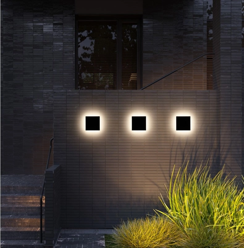 Euri Outdoor / Waterproof Wall Lamp