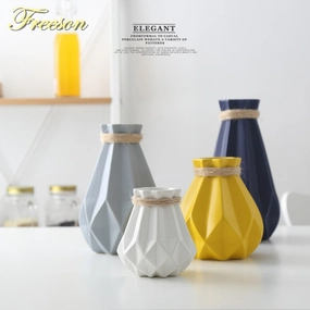 Europe Brief Matt Diamond Porcelain,hand-painted ceramic vase